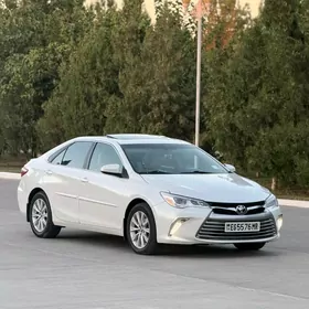 Toyota Camry 2016