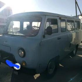 UAZ 2206 2000