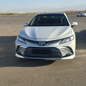 Toyota Camry 2023