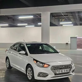 Hyundai Accent 2021