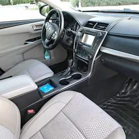 Toyota Camry 2015