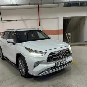 Toyota Highlander 2020