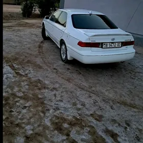 Toyota Camry 2000