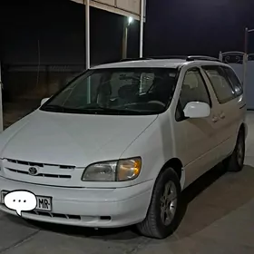 Toyota Sienna 1999