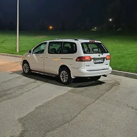 Toyota Sienna 2002