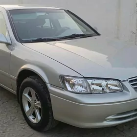 Toyota Camry 2000