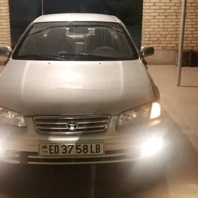 Toyota Camry 2000