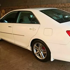 Toyota Camry 2011