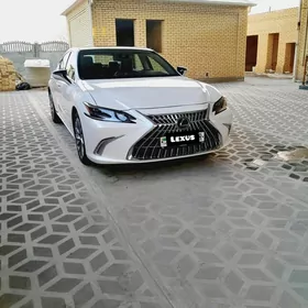 Lexus ES 350 2020