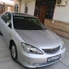 Toyota Camry 2003