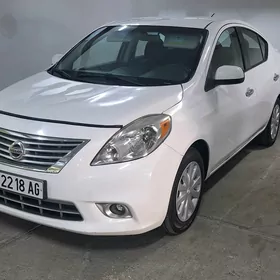 Nissan Versa 2014