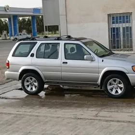 Nissan Pathfinder 2002