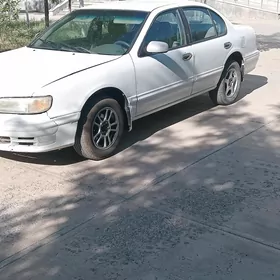 Nissan Cefiro 1995