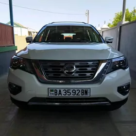 Nissan Pathfinder 2020