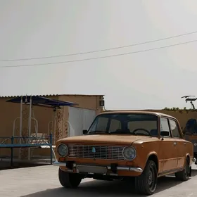 Lada 2104 2000