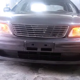 Nissan Cefiro 1995