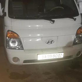 Hyundai HED-5 2005