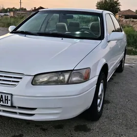 Toyota Camry 1997