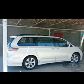 Toyota Sienna 2014