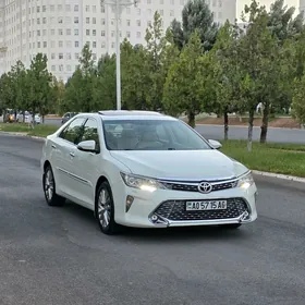 Toyota Camry 2015