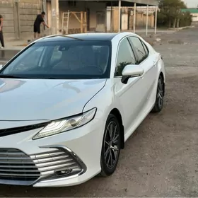 Toyota Camry 2022