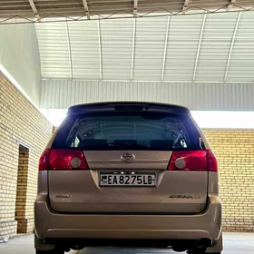 Toyota Sienna 2006
