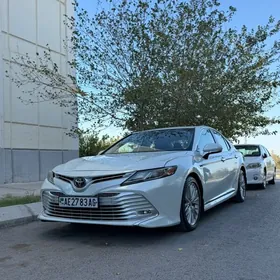 Toyota Camry 2020