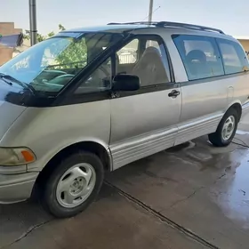 Toyota Previa 1992