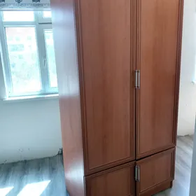 шифоньер