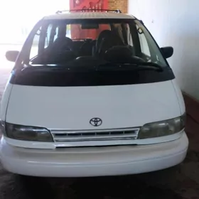 Toyota Previa 1993