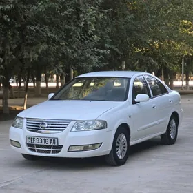 Nissan Sunny 2010