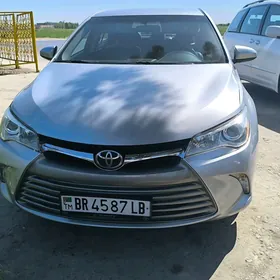 Toyota Camry 2017