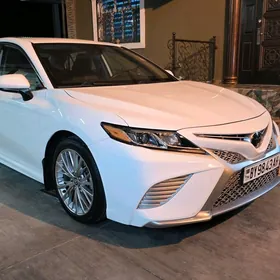 Toyota Camry 2020