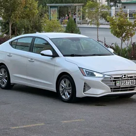 Hyundai Elantra 2020