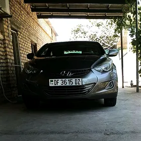 Hyundai Elantra 2011