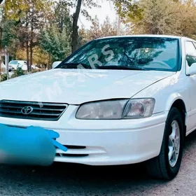 Toyota Camry 2000