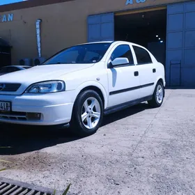 Opel Astra 2000