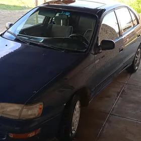 Toyota Carina 1992