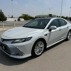Toyota Camry 2018
