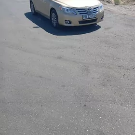 Toyota Camry 2010