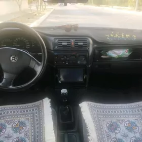 Opel Vectra 1989