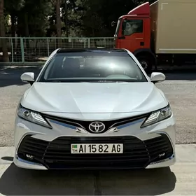 Toyota Camry 2022