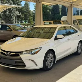 Toyota Camry 2017