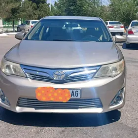 Toyota Camry 2012