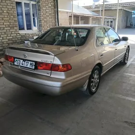 Toyota Camry 2000
