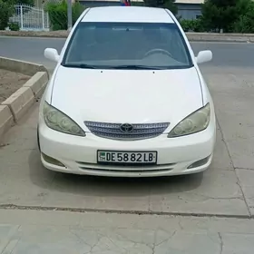 Toyota Camry 2004
