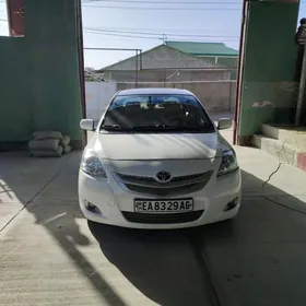 Toyota Yaris 2010