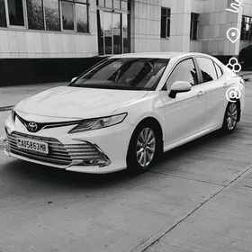 Toyota Camry 2020