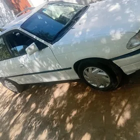Opel Astra 1993