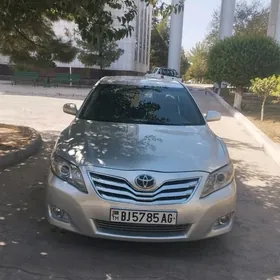Toyota Camry 2011